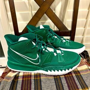 Men’s 17 Nike Kyrie 7 TB